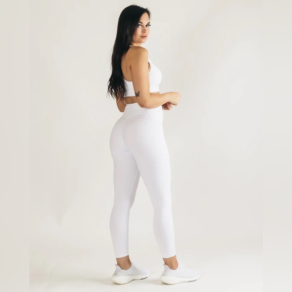 White Pulse Surge Legging - Picture 2 of 9